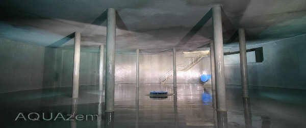 Ein mit Aquazem beschichteter Trinkwasserbehälter vereint die Qualität moderner Baustoffe mit dem Wissen traditoneller Handwerkskunst.